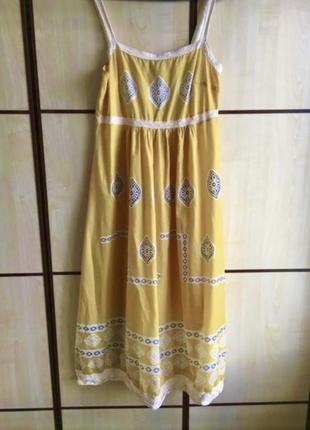 Платье сарафан желтый миди