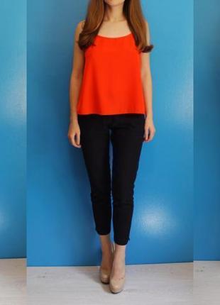 Очень красивая и стильная брендовая блузка-маечка красного цвета.5 фото