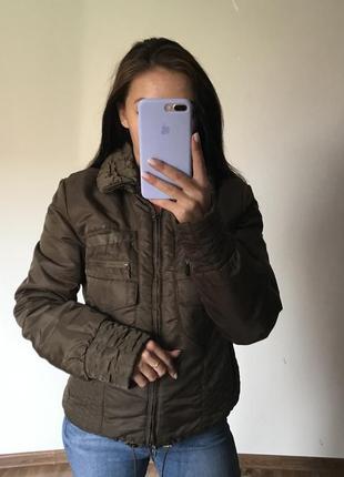 Тепла курточка шоколадного кольору хакі