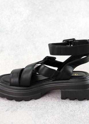 Жіночі чорні зручні стильні босоніжки/сандалі на підвищеній підошві з екошкіри,жіноче літнє взуття4 фото