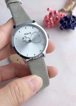 Жіночий наручний годинник