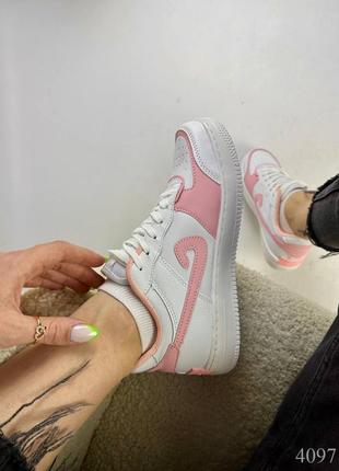 Кросівки молодіжні, рожеві