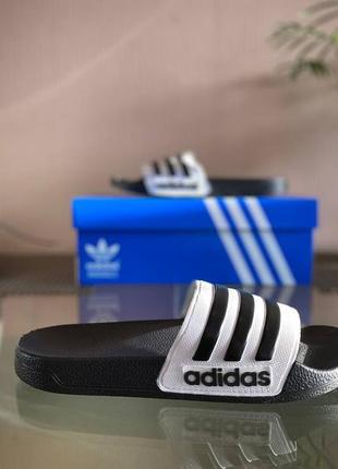 Adidas черно-белые (шлепанцы) мужские.4 фото