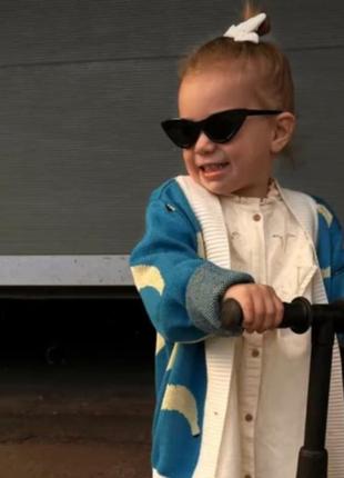 Детские модняви солнцезащитные очки. хит 2024 года, "кошачий глаз" та інші