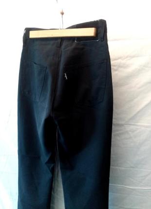 Жіночі легкі чорні брюки3 фото