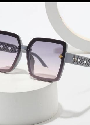 Жіночі стильні солнцезахисні окуляри, хіт 2024 року
