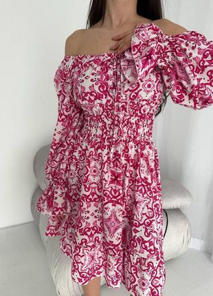 Женское летнее платье мини с открытыми плечами и длинным рукавом10 фото