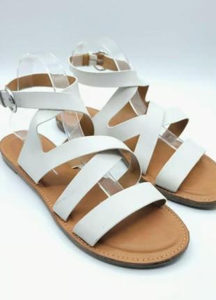 Кожаные белые босоножки сандалии