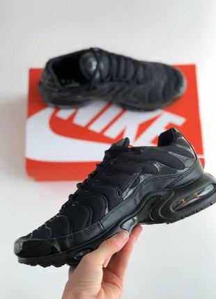Nike air max plus tn black кроссовки2 фото