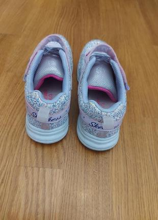 Кросівки для дівчинки 4