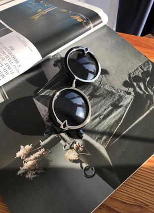 Круглі сонячні окуляри1 фото