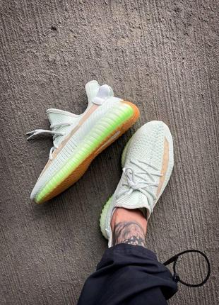 Мужские кроссовки adidas yeezy boost 350 v2 wolf "grey/green glow"