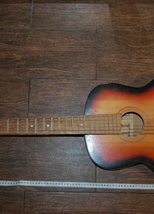 Гітара акустична стандартна часів совка,6 струн. ,під реставрацію