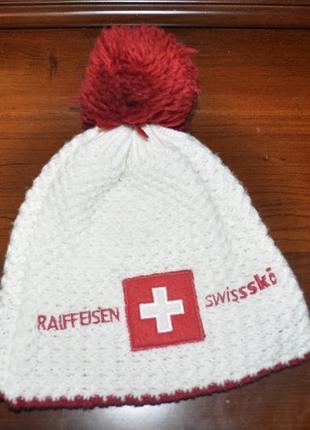 Теплая женская зимняя лыжная шапка с бумбоном welove swiss