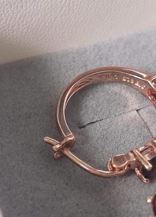 Серьги-кольца с натуральным гранатом стерлинговое серебро покрыты розовым золотом3 фото