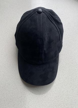 Замшевая кепка черная л1 фото