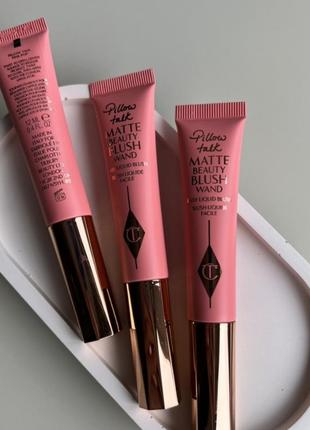 Кремовые матовые румяна charlotte tilbury pillow talk matte beauty blush wands оттенок pink pop без коробки