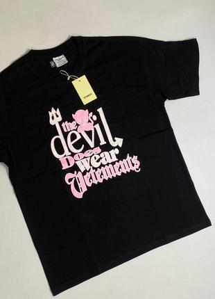 Футболка vetements devil does wear t-shirt black3 фото