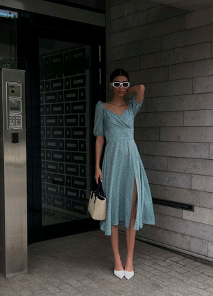 Плаття в горошок