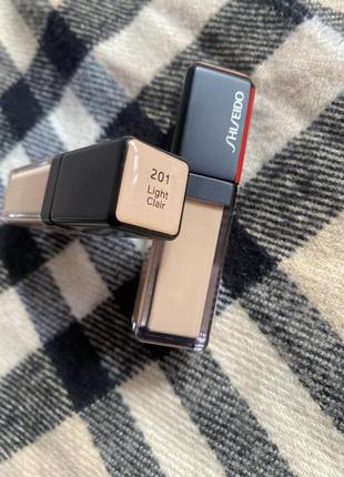 Рідкий консилер 201 light/clair shiseido коректор synchro skin self-refreshing concealer