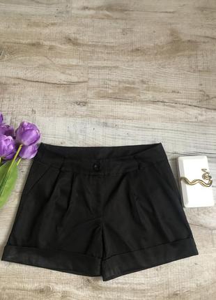 Короткі шорти чорні модні стильні класичні класика
