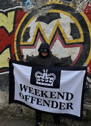 Флаг weekend offender