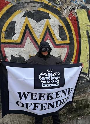 Флаг weekend offender