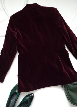 Бархатный двубортный пиджак бордового винного цвета7 фото