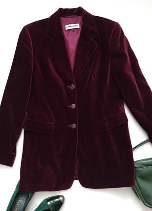 Бархатный двубортный пиджак бордового винного цвета8 фото