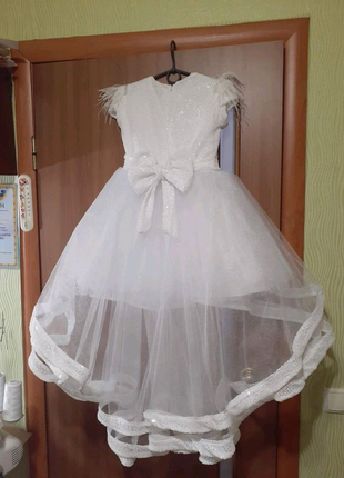 Белое платье  со шлейфом  на любой рост детское, нарядное2 фото