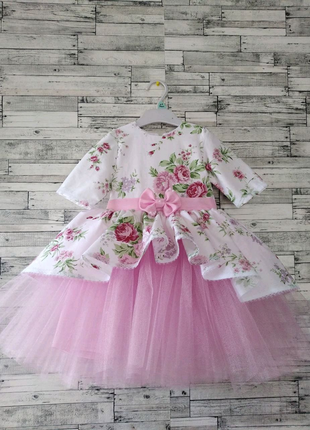 Платье в  цветочек  нарядное  детское