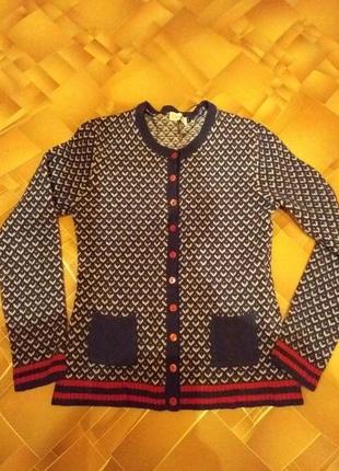 Теплая кофта на пуговицах