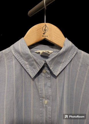 Подовжена бавовняна сорочка в смужку, сорочка в смужку голубого кольору2 фото