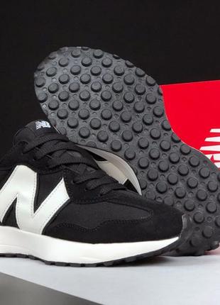 Чоловічі замшеві, чорні з білим, стильні кросівки new balance 327. 41-46 рр. 12212 дш демісезонні