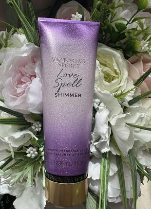 Парфюмированный лосьон с шиммером love spell victoria´s secret оригинал