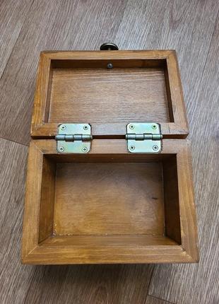 Шкатулка деревянная