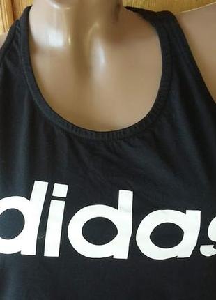 Класна футболка adidas розмір s,м2 фото