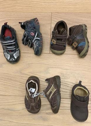 Взуття для хлопчика кросівки черевики