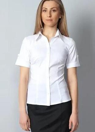 Біла блузка на гудзиках з коротким рукавом