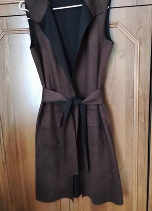 Жилетка - пальто длинное