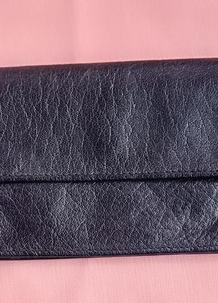 Чоловічий гаманець із м'якої шкіри від taurus.