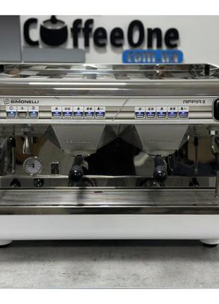 Професійна кавомашина nuova simonelli appia ii 2gr б/в