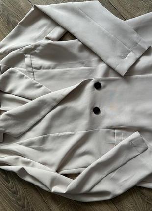 Тонкий пиджак shein s