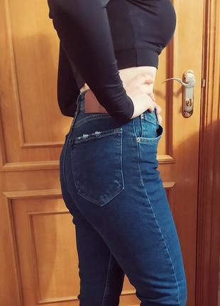 Джинсы с высокой посадкой новые стрейч