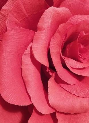 Червона троянда з гофропаперу4 фото