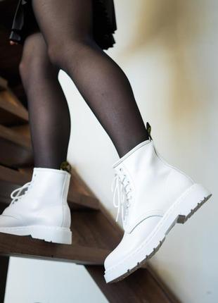 Женские ботинки dr.martens 1460 mono white