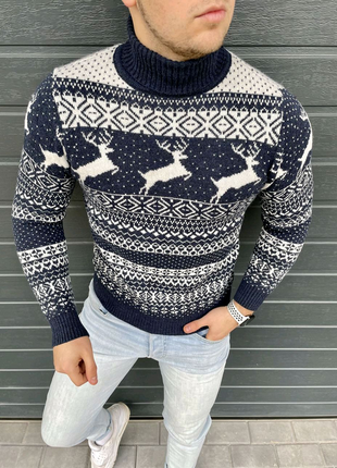 Вовняний светр з оленями3 фото