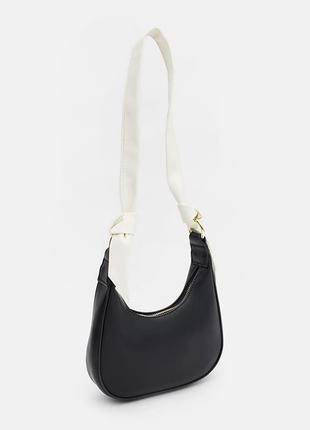 Женская кожаная сумка черно белая, форма месяца4 фото
