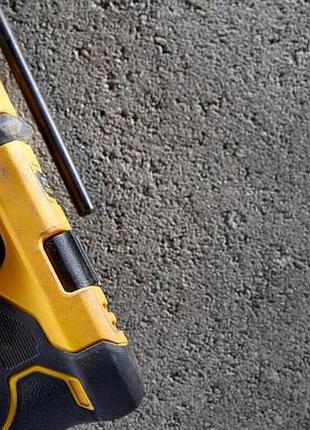Перфоратор аккумуляторный бесщёточный sds plus dewalt dch172nt 8