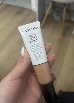 Тональна основа lancome2 фото